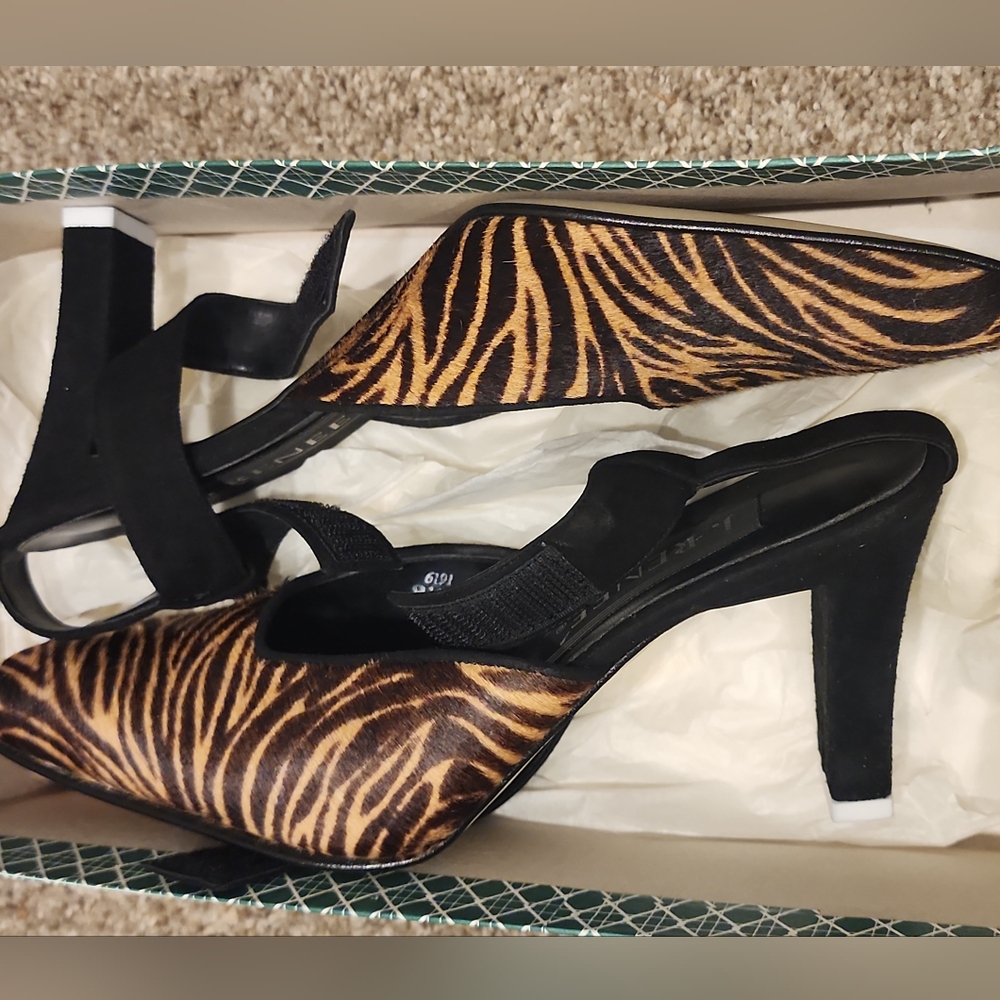 J. Renee Black/Zebra block heel shoes size 8 1/2 M